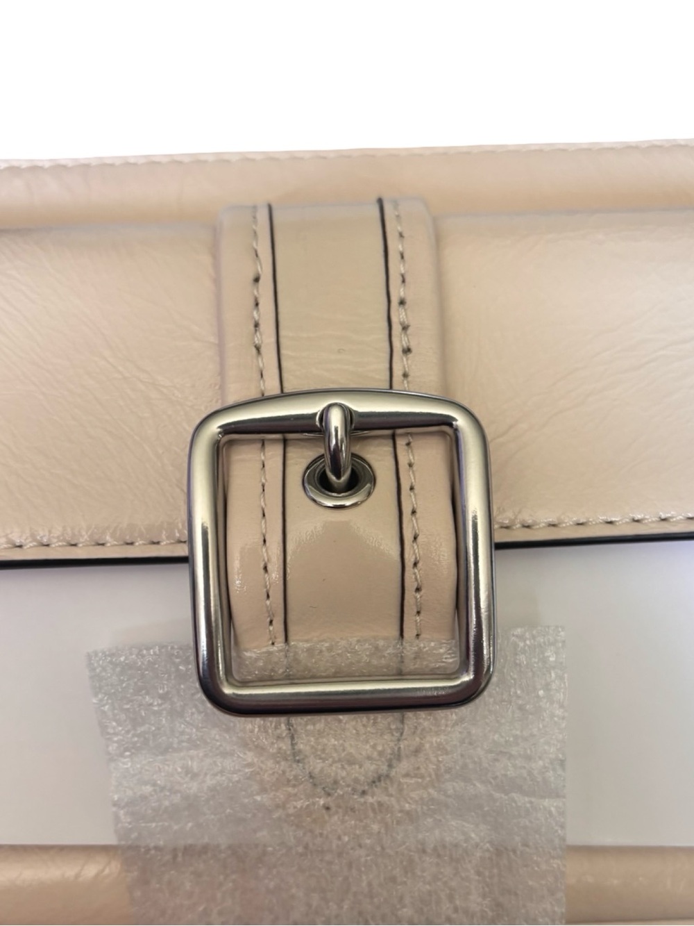 ✨NWT✨Coach Ashton Wristlet in Chalk White with Silver Hardware - Picture 9 of 9